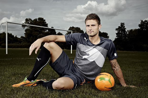 由于C罗未 由于C罗未